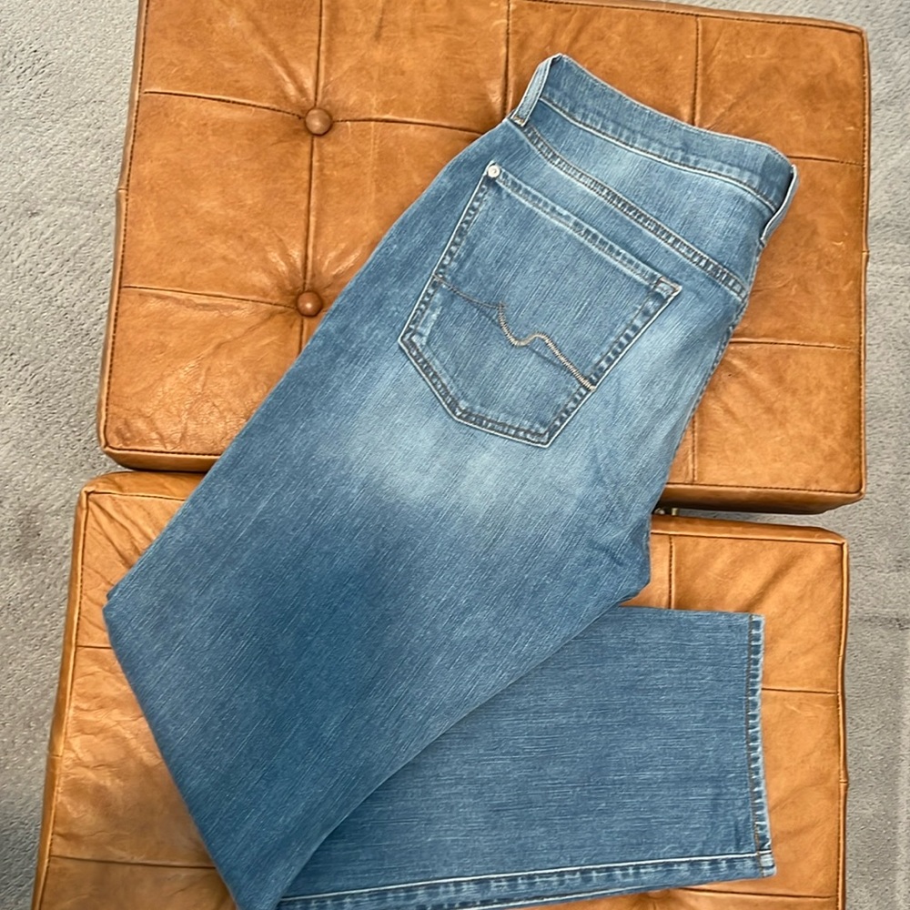 7 for all mankind jeans 36x31 “the straight” Luxe Performance